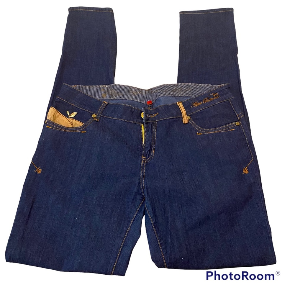 Apple Bottom Embellished Y2K Jean